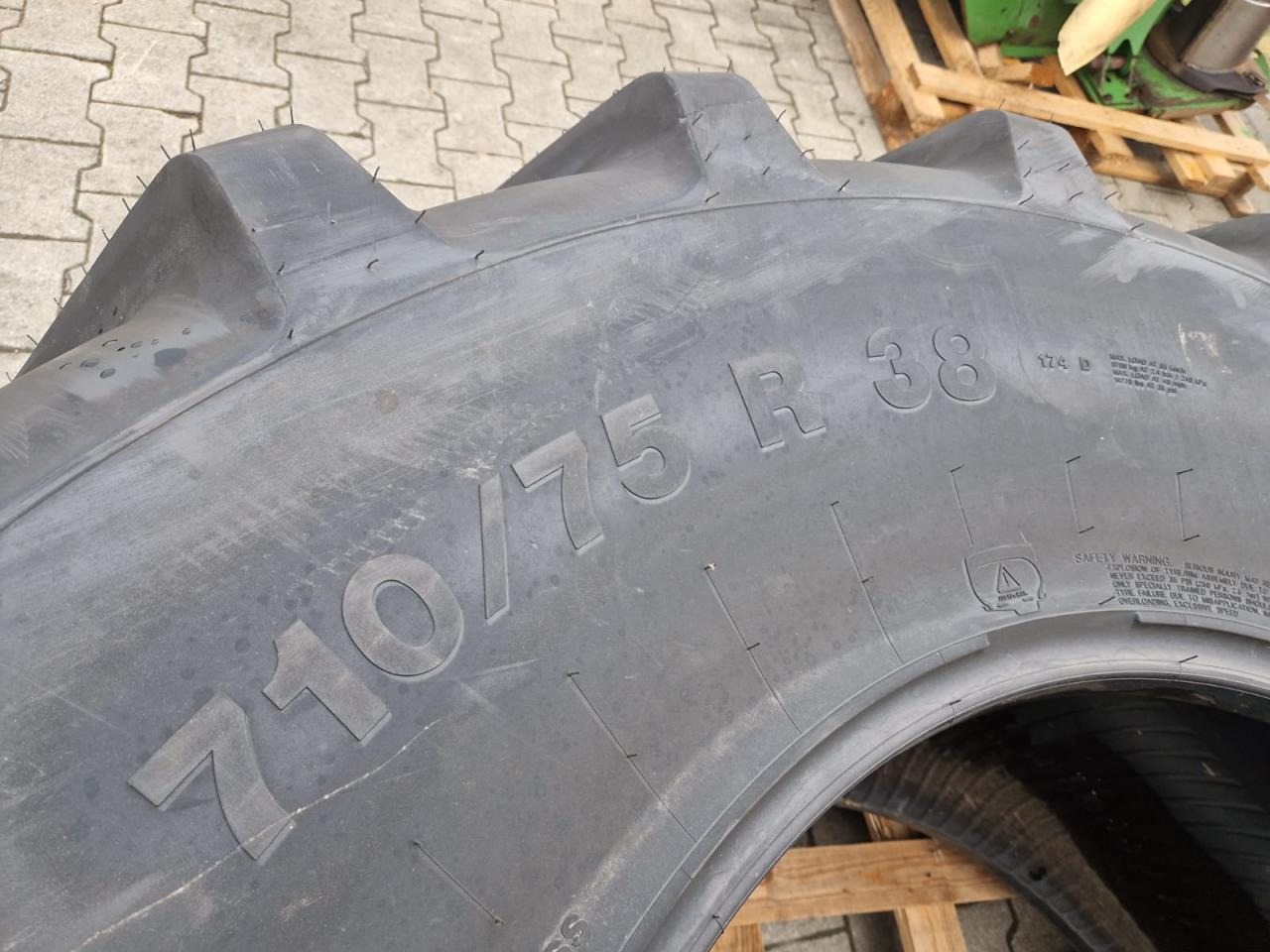 Vredestein 710/75R38 - Reifen für Landmaschine: das Bild 4 Vredestein 710/75R38 - Reifen für Landmaschine: das Bild 4