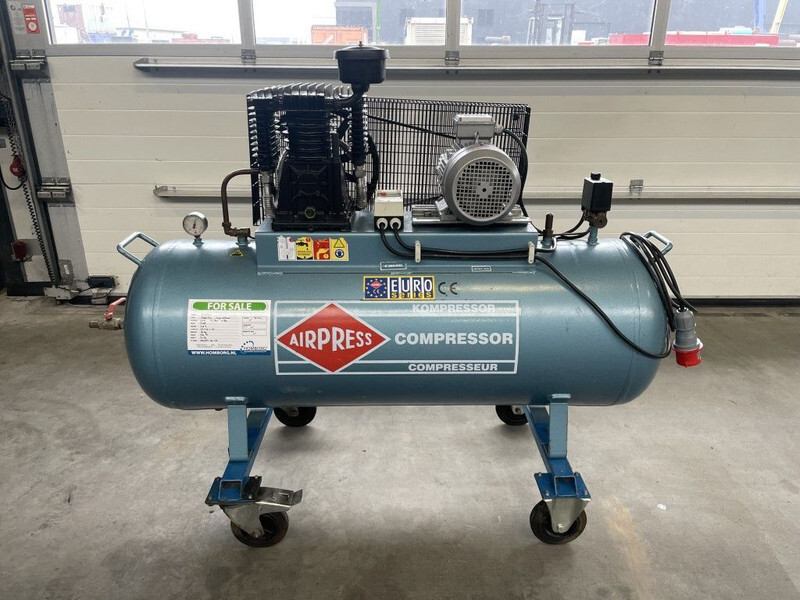 Airpress K300/600 Elektrische Zuigercompressor 3 kW 400 L / min 10 Bar - Luftkompressor: das Bild 1 Airpress K300/600 Elektrische Zuigercompressor 3 kW 400 L / min 10 Bar - Luftkompressor: das Bild 1