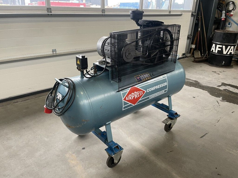 Airpress K300/600 Elektrische Zuigercompressor 3 kW 400 L / min 10 Bar - Luftkompressor: das Bild 5 Airpress K300/600 Elektrische Zuigercompressor 3 kW 400 L / min 10 Bar - Luftkompressor: das Bild 5