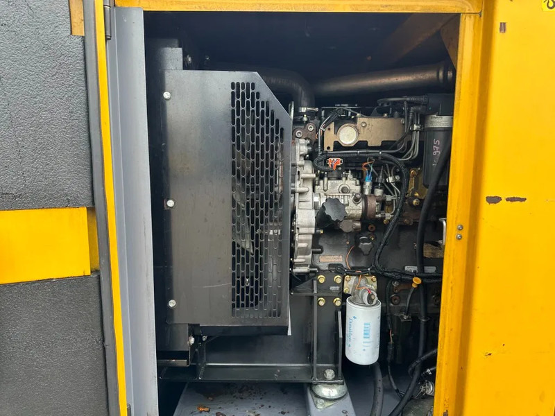 Atlas-Copco QAS 100 Perkins Leroy Somer 100 kVA Silent Rental generatorset - Stromgenerator: das Bild 4 Atlas-Copco QAS 100 Perkins Leroy Somer 100 kVA Silent Rental generatorset - Stromgenerator: das Bild 4
