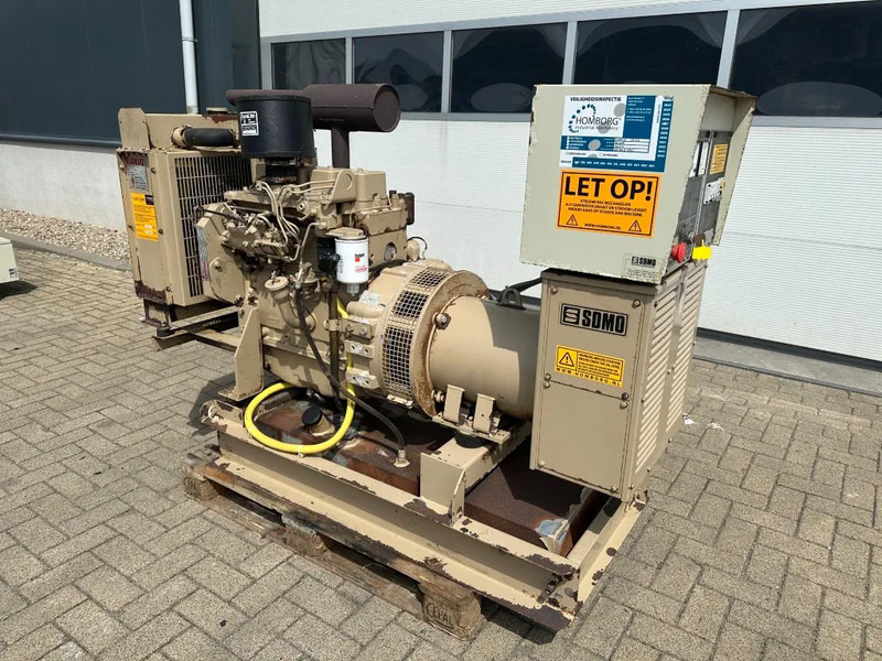 Cummins 4B3.9 SDMO Leroy Somer 40 kVA noodstroom generatorset 476 hours - Stromgenerator: das Bild 2 Cummins 4B3.9 SDMO Leroy Somer 40 kVA noodstroom generatorset 476 hours - Stromgenerator: das Bild 2