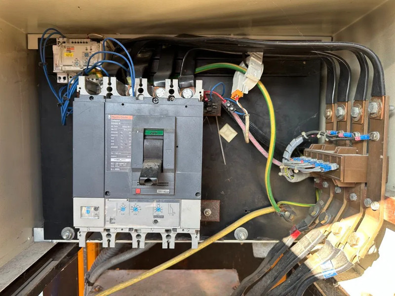 Stromgenerator Cummins SDMO Stamford 160 kVA noodstroom generatorset ex Emergency: das Bild 14
