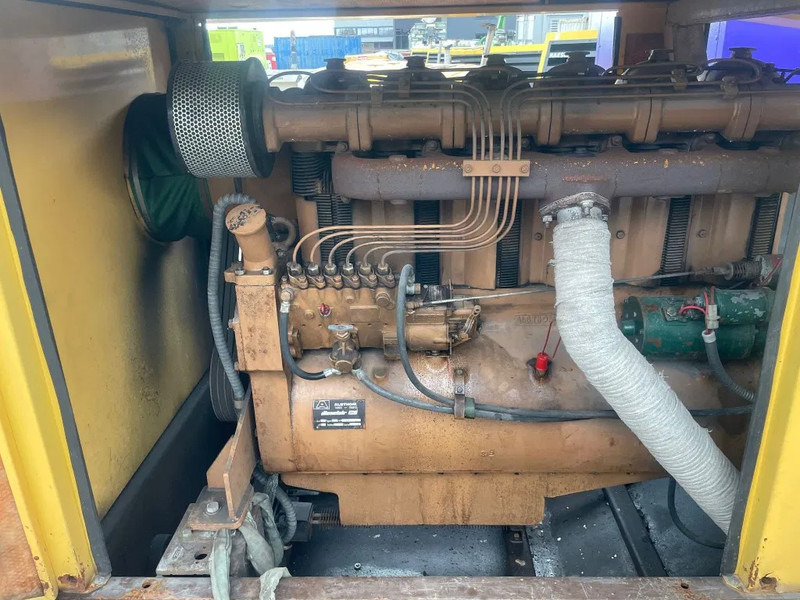 Dieselair Alsthom Unelec 85 kVA noodstroom generatorset ex Emergency - Stromgenerator: das Bild 2 Dieselair Alsthom Unelec 85 kVA noodstroom generatorset ex Emergency - Stromgenerator: das Bild 2