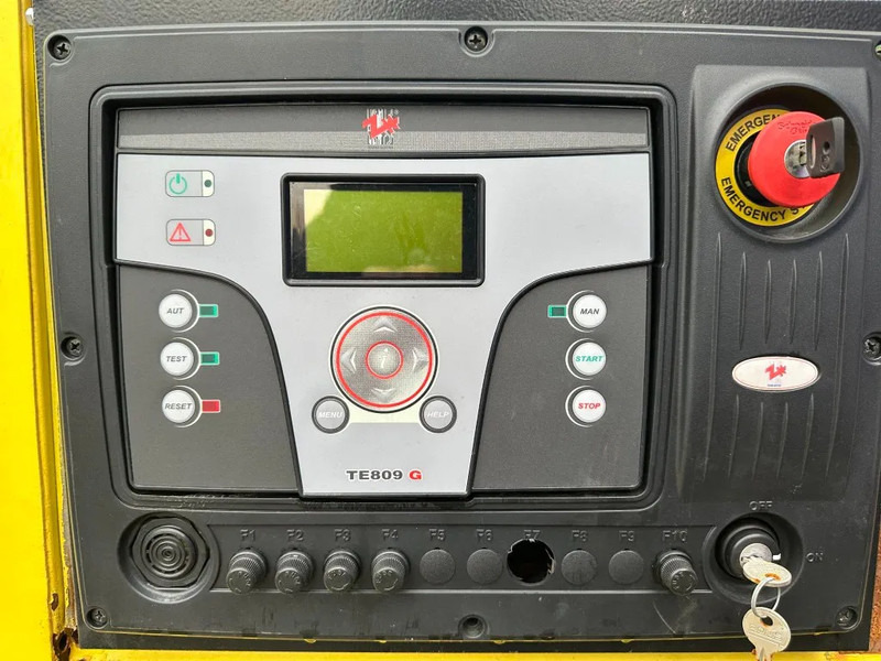 Dieselair Alsthom Unelec 85 kVA noodstroom generatorset ex Emergency - Stromgenerator: das Bild 4 Dieselair Alsthom Unelec 85 kVA noodstroom generatorset ex Emergency - Stromgenerator: das Bild 4