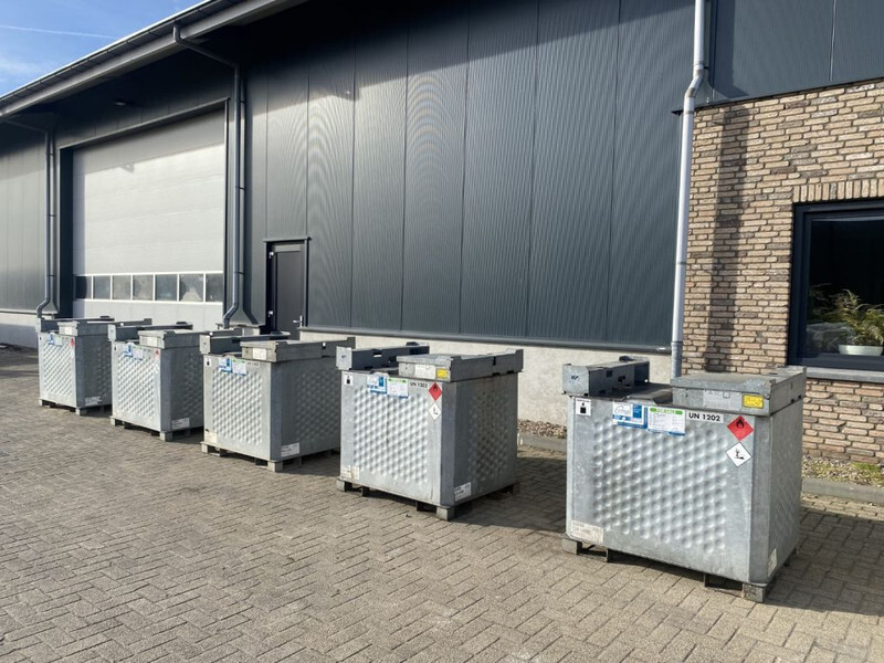 IBC Rietberg 1000 liter IBC Dieseltank Gegalvaniseerd - Lagertank: das Bild 4 IBC Rietberg 1000 liter IBC Dieseltank Gegalvaniseerd - Lagertank: das Bild 4