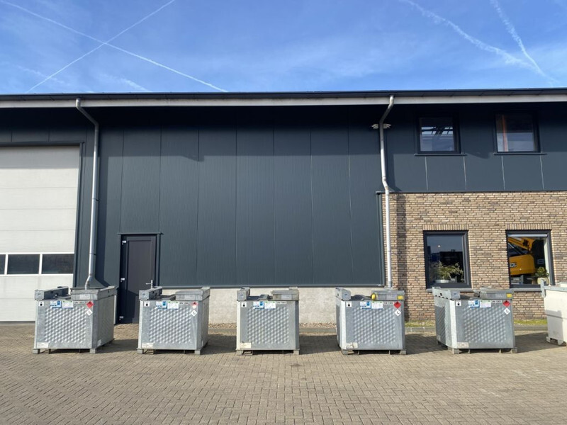 IBC Rietberg 1000 liter IBC Dieseltank Gegalvaniseerd - Lagertank: das Bild 2 IBC Rietberg 1000 liter IBC Dieseltank Gegalvaniseerd - Lagertank: das Bild 2