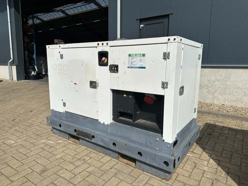 Iveco FPT F32 AM1A Leroy Somer 32 kVA Silent generatorset 408 hours ! - Stromgenerator: das Bild 1 Iveco FPT F32 AM1A Leroy Somer 32 kVA Silent generatorset 408 hours ! - Stromgenerator: das Bild 1