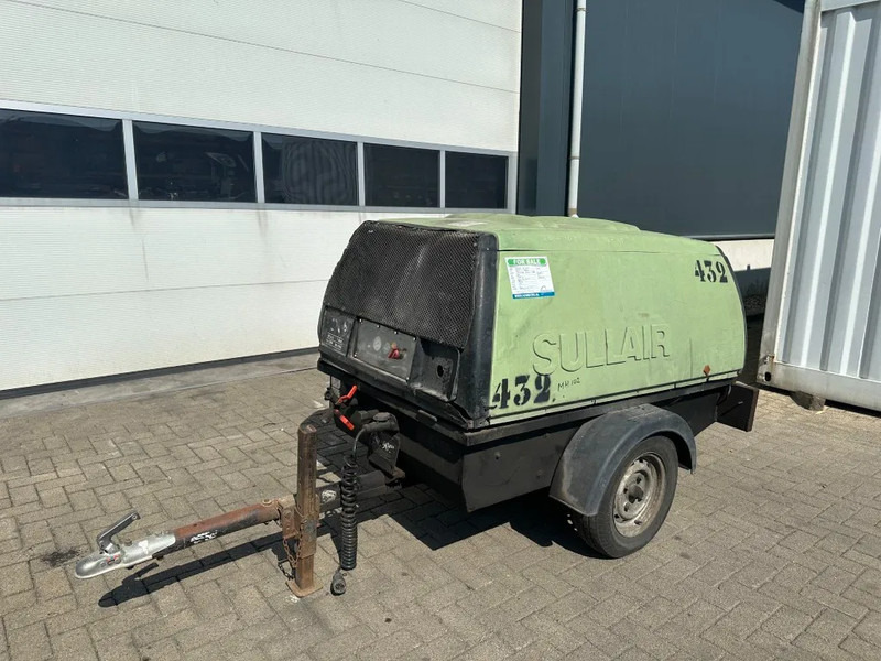 Kubota V2203 Sullair K65 Mobiele Diesel Compressor 3.7 m3 / min 30 kW 7 Bar - Luftkompressor: das Bild 2 Kubota V2203 Sullair K65 Mobiele Diesel Compressor 3.7 m3 / min 30 kW 7 Bar - Luftkompressor: das Bild 2