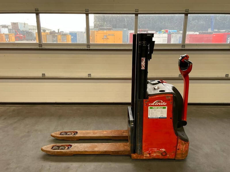 Linde D08 Stapelaar 1.8 ton 210 cm Hefhoogte Stapelaar - Hochhubwagen: das Bild 5 Linde D08 Stapelaar 1.8 ton 210 cm Hefhoogte Stapelaar - Hochhubwagen: das Bild 5