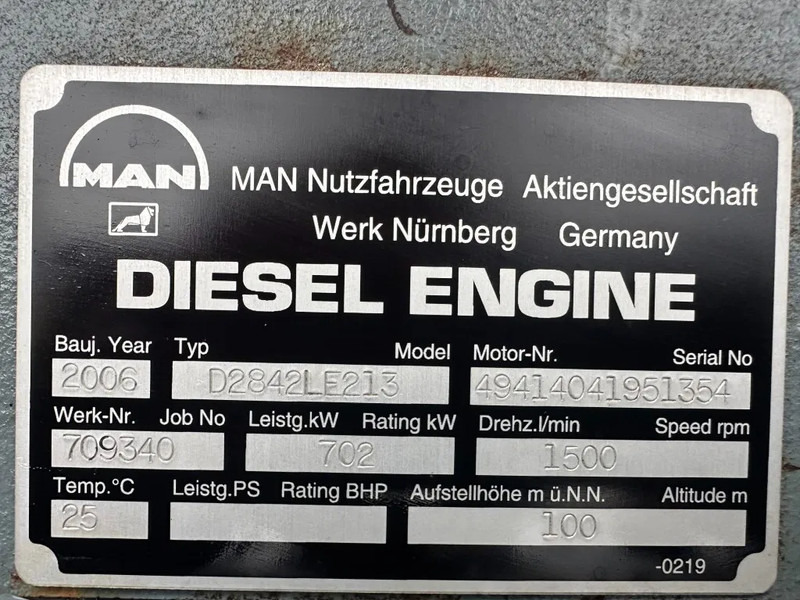 MAN MAN D2842 LE 213 met Leroy Somer 800 kVA Silent generatorset as New ! 410 hours ! - Stromgenerator: das Bild 3 MAN MAN D2842 LE 213 met Leroy Somer 800 kVA Silent generatorset as New ! 410 hours ! - Stromgenerator: das Bild 3