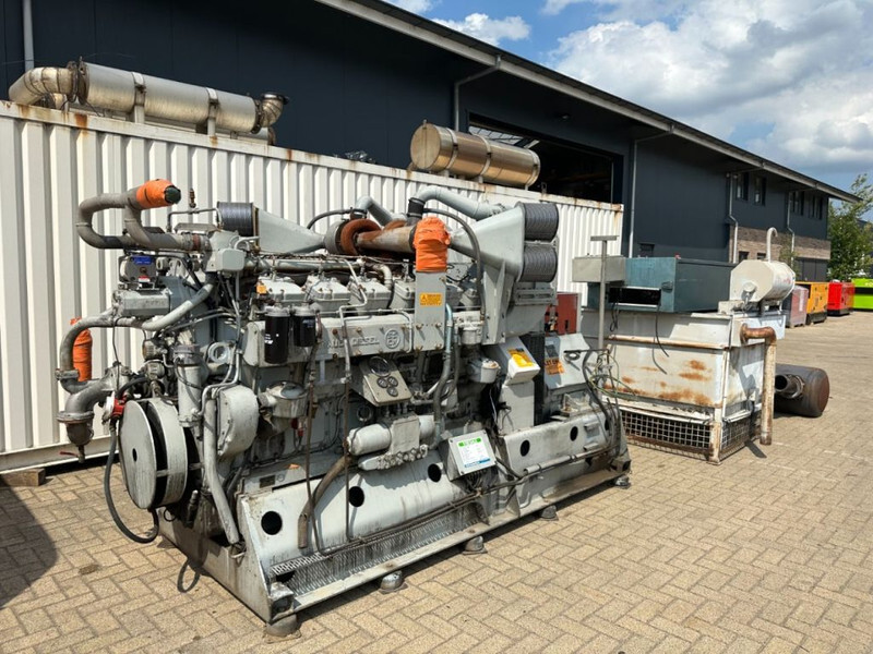 POYAUD Poyaud Unelec 630 kVA generatorset ex emergency - Stromgenerator: das Bild 2 POYAUD Poyaud Unelec 630 kVA generatorset ex emergency - Stromgenerator: das Bild 2