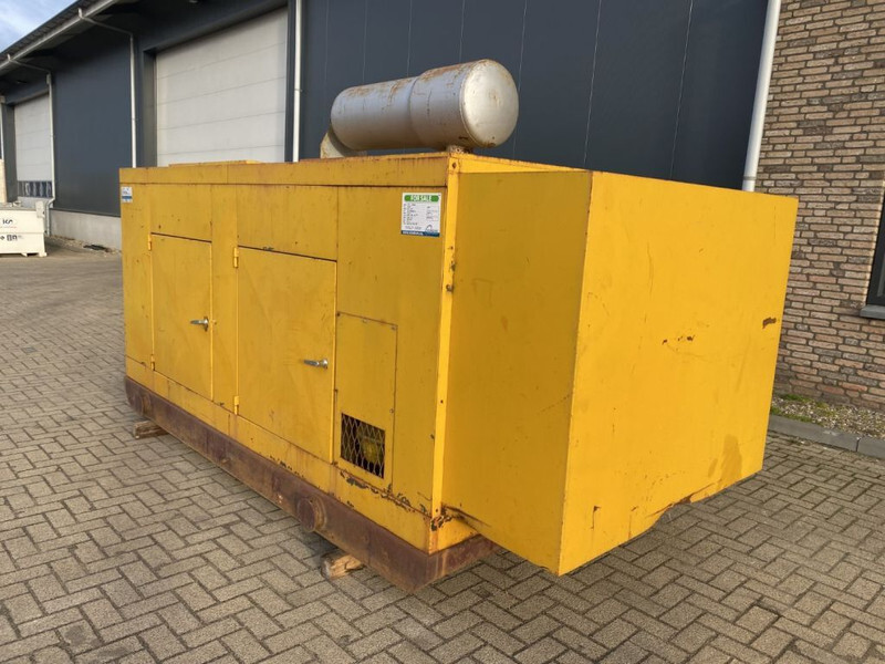 VM 1308 Unelec 165 kVA Silent generatorset - Stromgenerator: das Bild 3 VM 1308 Unelec 165 kVA Silent generatorset - Stromgenerator: das Bild 3