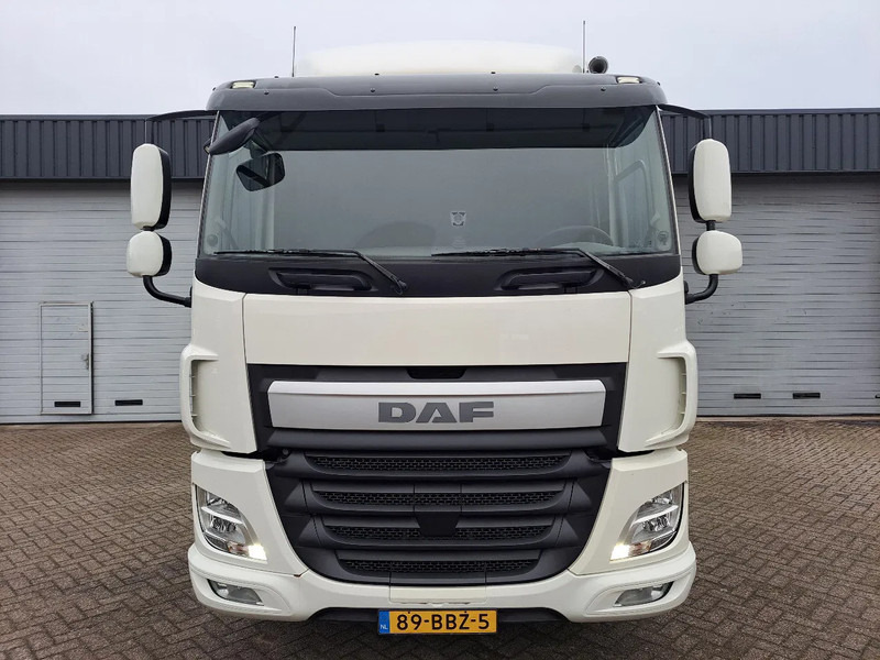 DAF CF NL TREKKER, MANUEL GEAR, LOW KM - Sattelzugmaschine: das Bild 2 DAF CF NL TREKKER, MANUEL GEAR, LOW KM - Sattelzugmaschine: das Bild 2