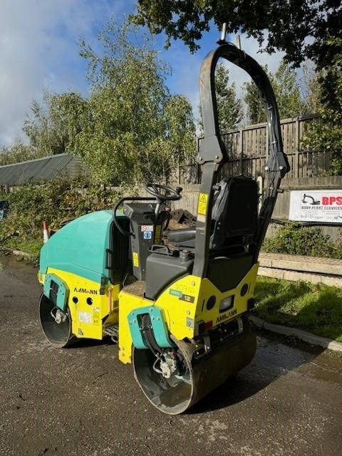 Straßenwalze Ammann ARX 12: das Bild 6