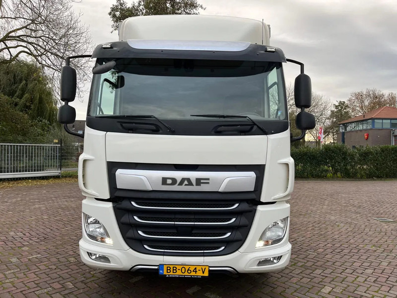 DAF CF 320 FA - Plane LKW: das Bild 3 DAF CF 320 FA - Plane LKW: das Bild 3