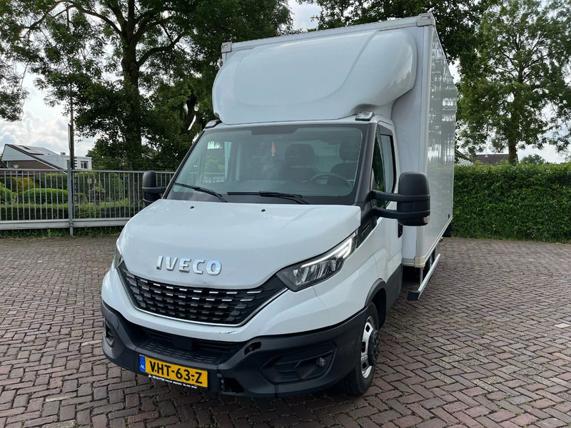 Iveco Daily 35C16 Achterdeuren (15 diverse modellen op voorraad) - Koffer Transporter, Transporter mit Doppelkabine: das Bild 2 Iveco Daily 35C16 Achterdeuren (15 diverse modellen op voorraad) - Koffer Transporter, Transporter mit Doppelkabine: das Bild 2