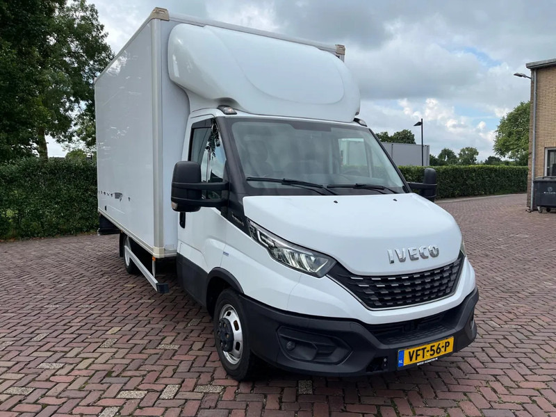 Iveco Daily 35C16 Achterdeuren (15 diverse modellen op voorraad) - Koffer Transporter, Transporter mit Doppelkabine: das Bild 4 Iveco Daily 35C16 Achterdeuren (15 diverse modellen op voorraad) - Koffer Transporter, Transporter mit Doppelkabine: das Bild 4