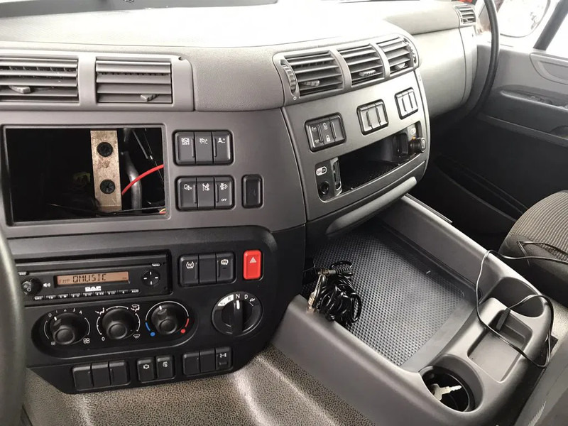 Sattelzugmaschine DAF CF 290 FT EURO 6: das Bild 15
