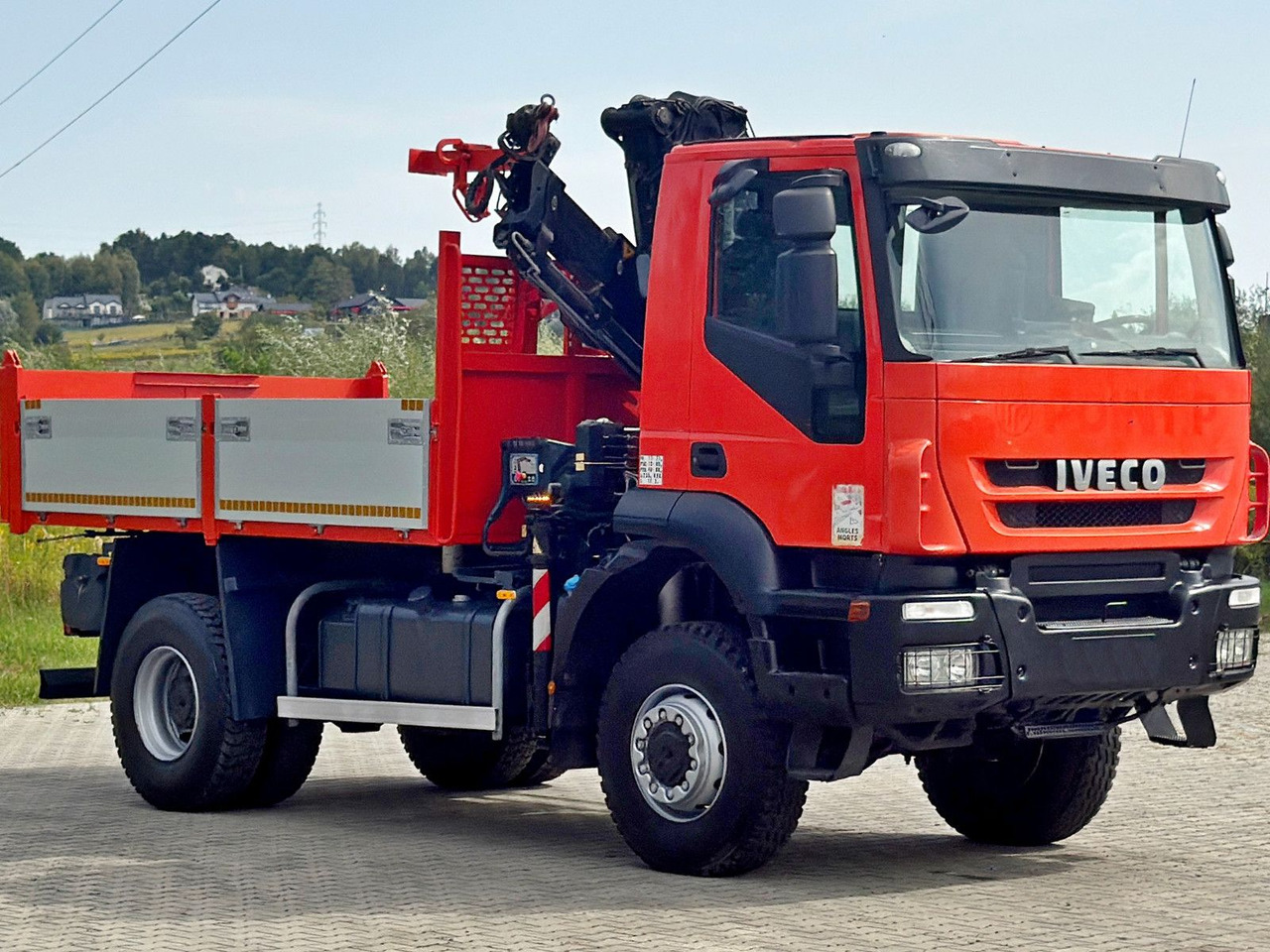 Iveco TRAKKER 190T36 * HIAB 111 ES-2 HIDUO * 4x4 * TOP - Autokran: das Bild 3 Iveco TRAKKER 190T36 * HIAB 111 ES-2 HIDUO * 4x4 * TOP - Autokran: das Bild 3