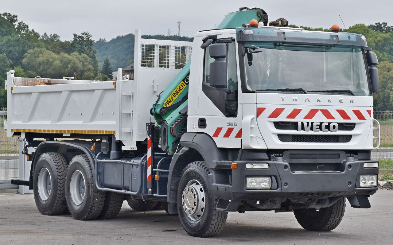 Iveco TRAKKER 360 * Kipper 5,20m* PK 16502 / FUNK*6x4 - Autokran: das Bild 4 Iveco TRAKKER 360 * Kipper 5,20m* PK 16502 / FUNK*6x4 - Autokran: das Bild 4