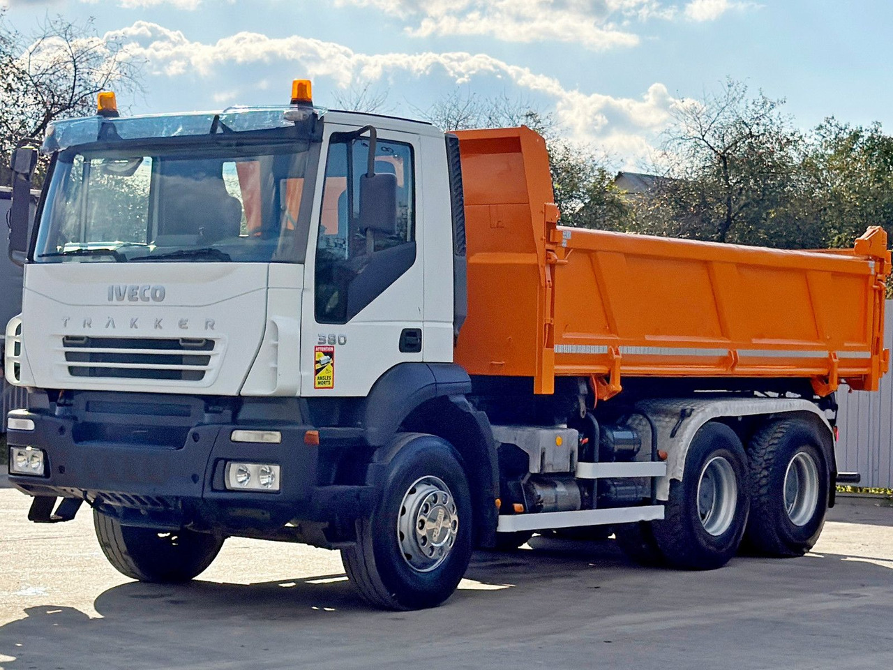 Iveco TRAKKER 380 * Kipper 5,25 m + BORDMATIC / 6x4 - Kipper, Autokran: das Bild 5 Iveco TRAKKER 380 * Kipper 5,25 m + BORDMATIC / 6x4 - Kipper, Autokran: das Bild 5
