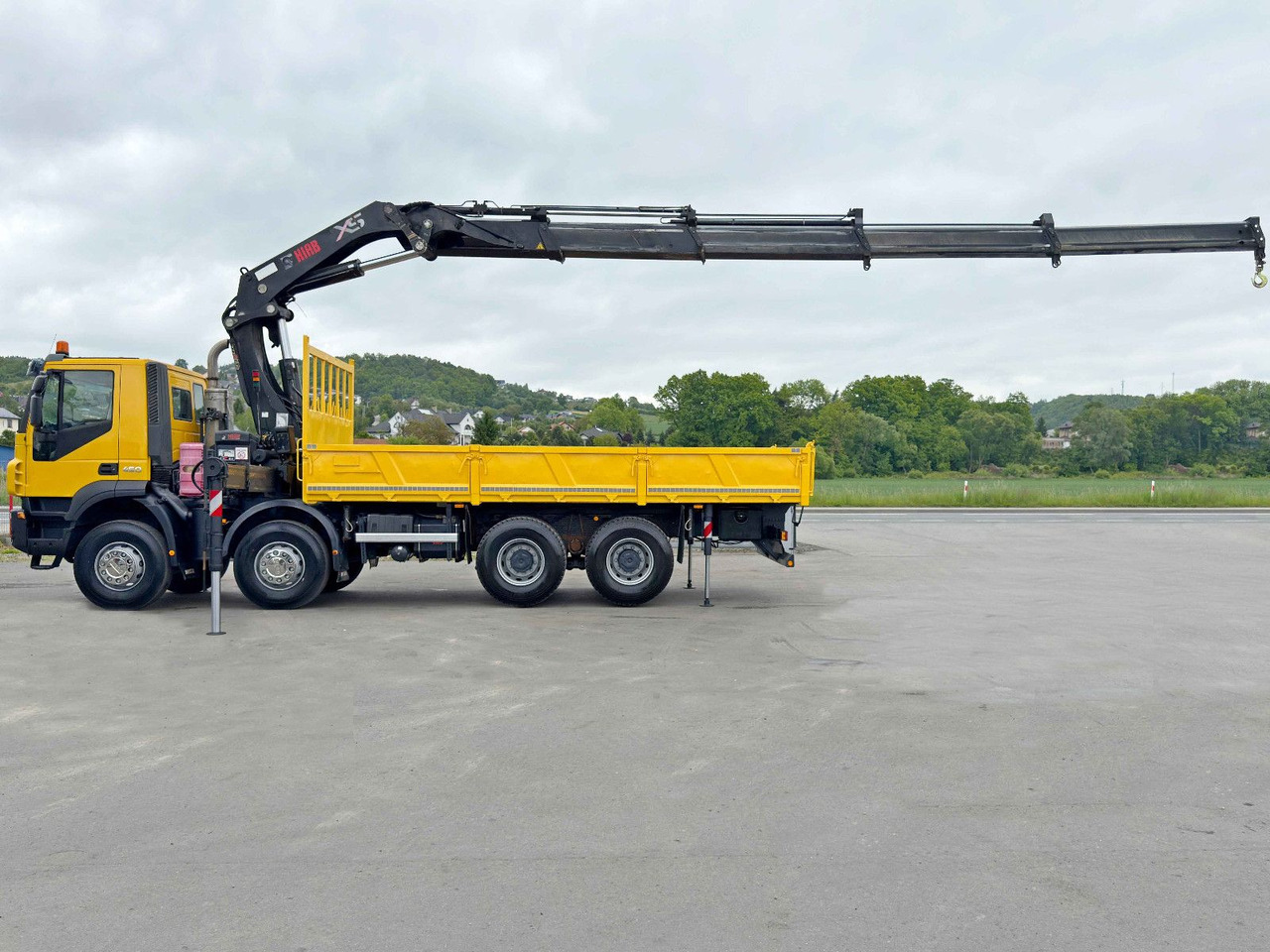 Iveco TRAKKER 450* HIAB 377 EP-4 HIPRO/FUNK/ 8x4 - Autokran: das Bild 5 Iveco TRAKKER 450* HIAB 377 EP-4 HIPRO/FUNK/ 8x4 - Autokran: das Bild 5