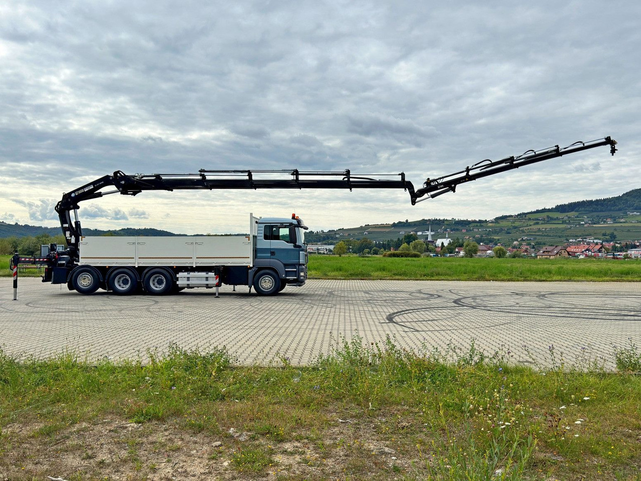 MAN TGS 35.400*HIAB 377 E-5 HIPRO+JIB 70X-3FUNK /8x4 - Autokran: das Bild 5 MAN TGS 35.400*HIAB 377 E-5 HIPRO+JIB 70X-3FUNK /8x4 - Autokran: das Bild 5