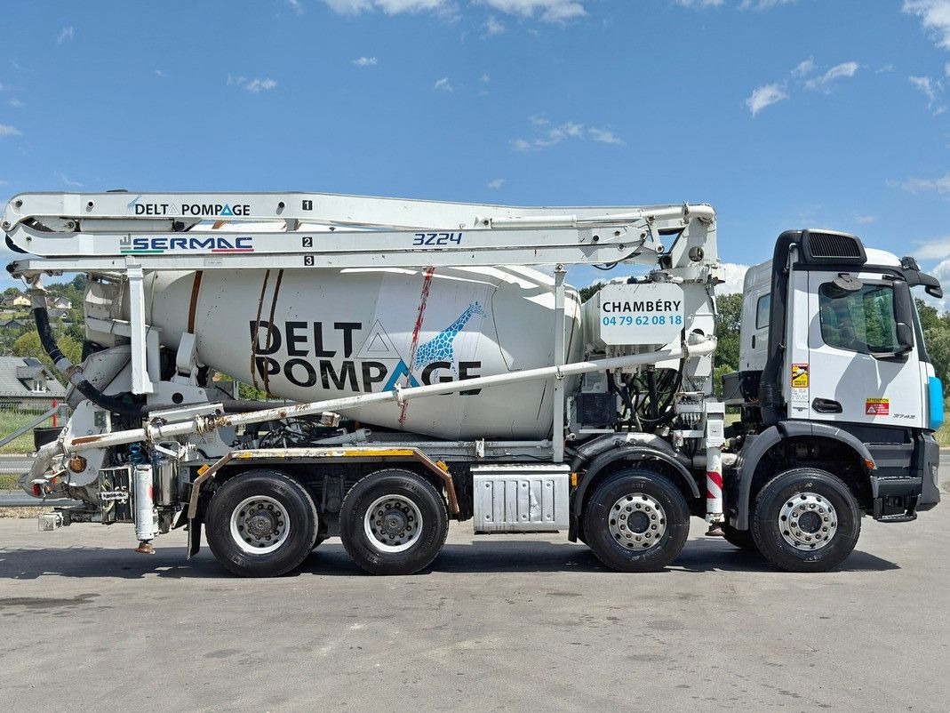 Mercedes-Benz AROCS 3743 * Betonpumpe + FUNK * 8x4 * TOP - Betonpumpe: das Bild 5 Mercedes-Benz AROCS 3743 * Betonpumpe + FUNK * 8x4 * TOP - Betonpumpe: das Bild 5