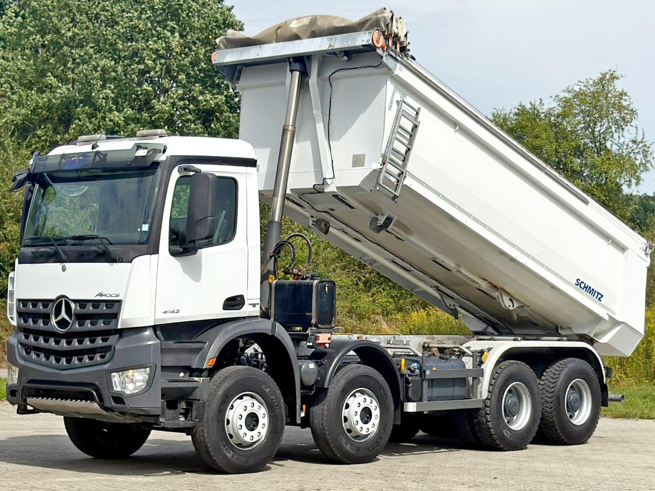 Mercedes-Benz AROCS 4142* KIPPER / 8x4 * TOPZUSTAND - Kipper: das Bild 4 Mercedes-Benz AROCS 4142* KIPPER / 8x4 * TOPZUSTAND - Kipper: das Bild 4