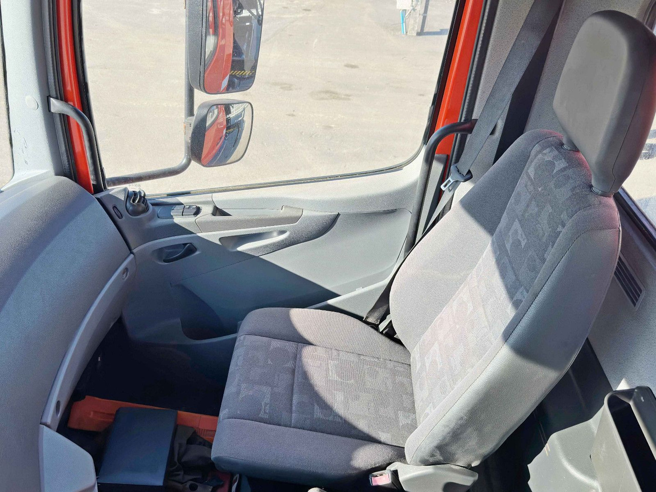 Autokran Mercedes-Benz AXOR 1829 * HIAB 1111 HIDUO + FUNK * TOP * 4x4: das Bild 9