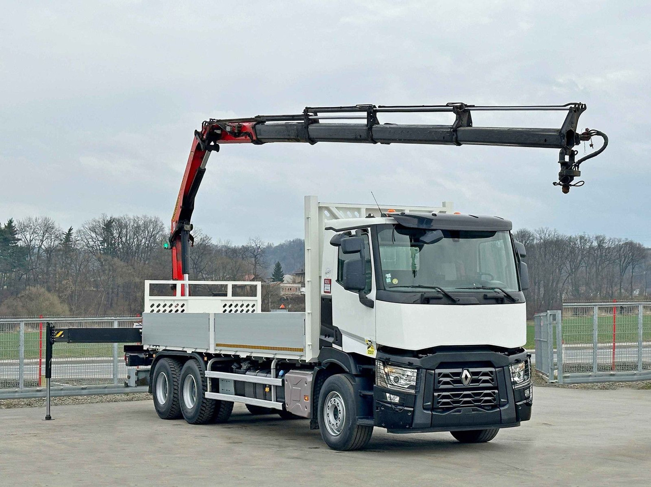 Renault C 380 *PRITSCHE 6,80m * PK 18002-EH C + FUNK*6x4 - Autokran: das Bild 2 Renault C 380 *PRITSCHE 6,80m * PK 18002-EH C + FUNK*6x4 - Autokran: das Bild 2