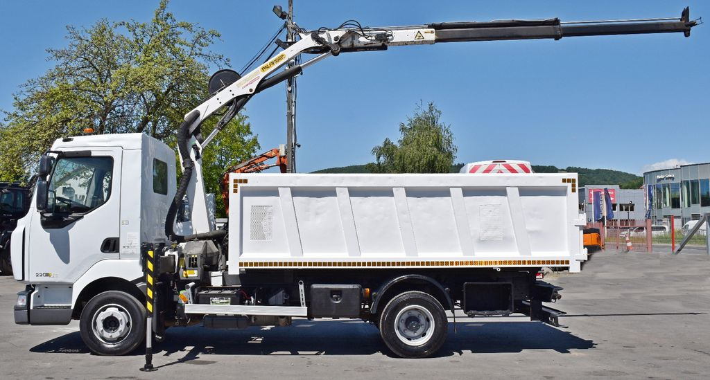 Renault MIDLUM 220 DXI *KIPPER 4,00m *PK 7001-EH A/FUNK Renault MIDLUM 220 DXI *KIPPER 4,00m *PK 7001-EH A/FUNK - Autokran, Kipper: das Bild 5 Renault MIDLUM 220 DXI *KIPPER 4,00m *PK 7001-EH A/FUNK Renault MIDLUM 220 DXI *KIPPER 4,00m *PK 7001-EH A/FUNK - Autokran, Kipper: das Bild 5