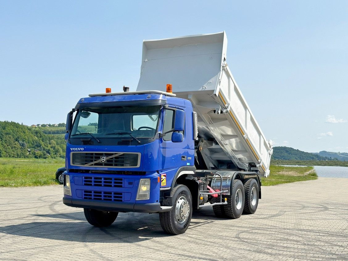 Volvo FM 380 Kipper 5,20 m + BORDMATIC / 6x4 - Kipper, Autokran: das Bild 2 Volvo FM 380 Kipper 5,20 m + BORDMATIC / 6x4 - Kipper, Autokran: das Bild 2