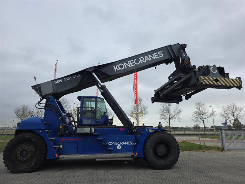 KONECRANES SMV 4531 CC5 - Reach stacker: das Bild 1 KONECRANES SMV 4531 CC5 - Reach stacker: das Bild 1