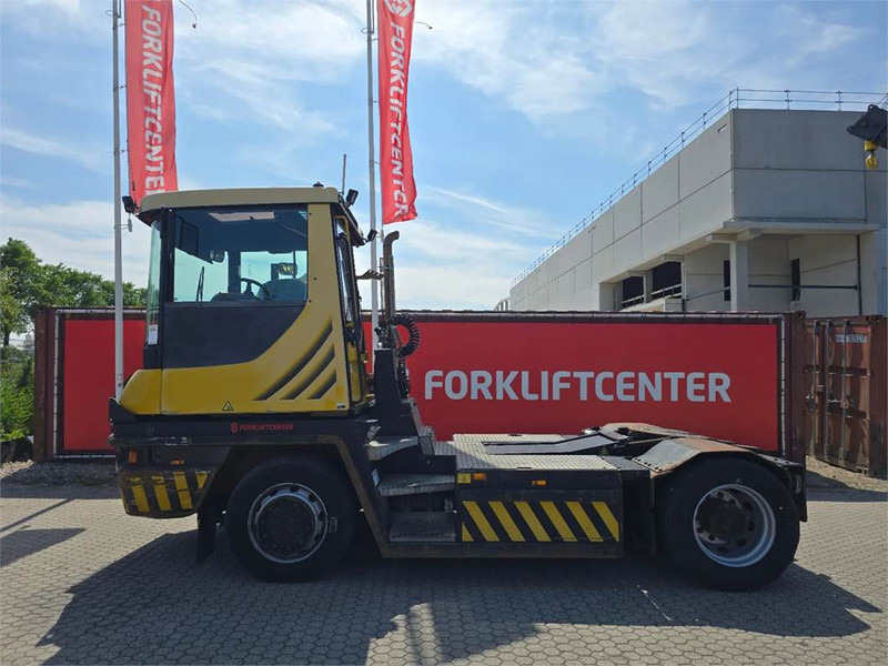 Terberg RT223 4x4 - Terminaltraktor: das Bild 4 Terberg RT223 4x4 - Terminaltraktor: das Bild 4