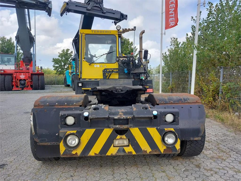 Terberg RT282 4x4 - Terminaltraktor: das Bild 5 Terberg RT282 4x4 - Terminaltraktor: das Bild 5