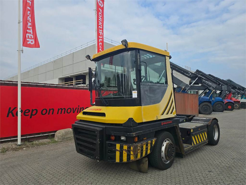 Terberg RT283 4x4 - Terminaltraktor: das Bild 2 Terberg RT283 4x4 - Terminaltraktor: das Bild 2