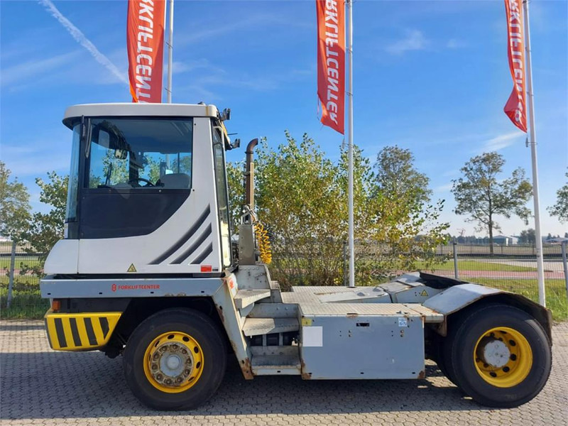 Terberg TT223 - Terminaltraktor: das Bild 4 Terberg TT223 - Terminaltraktor: das Bild 4