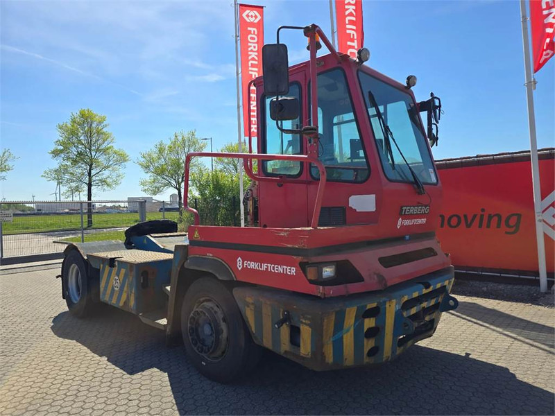 Terberg YT222 - Terminaltraktor: das Bild 1 Terberg YT222 - Terminaltraktor: das Bild 1