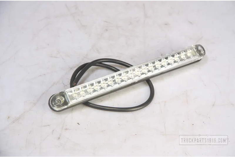 Diversen 40026342 PROPLAST Lighting Pro-can XL 3F 12V - Heckleuchte für LKW: das Bild 1 Diversen 40026342 PROPLAST Lighting Pro-can XL 3F 12V - Heckleuchte für LKW: das Bild 1