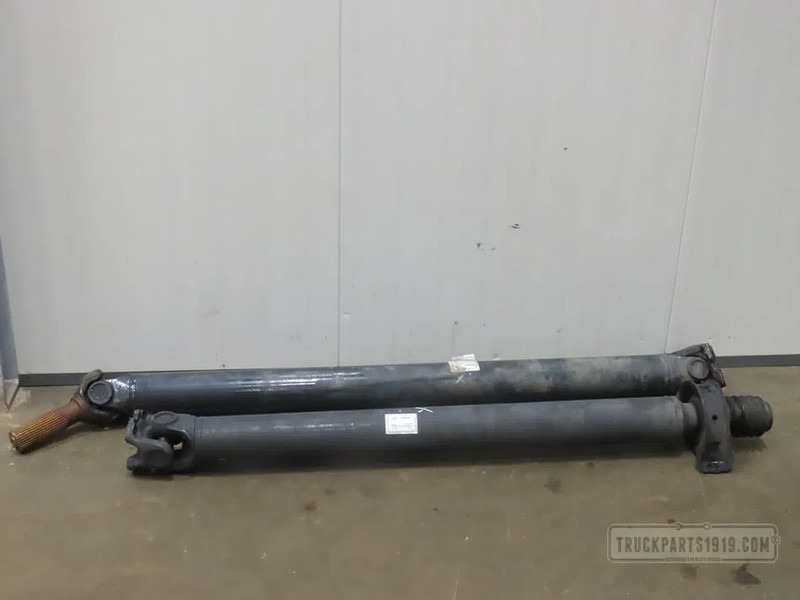 Iveco Axle & Steering Parts Aandrijfas Iveco - Antriebswelle für LKW: das Bild 1 Iveco Axle & Steering Parts Aandrijfas Iveco - Antriebswelle für LKW: das Bild 1