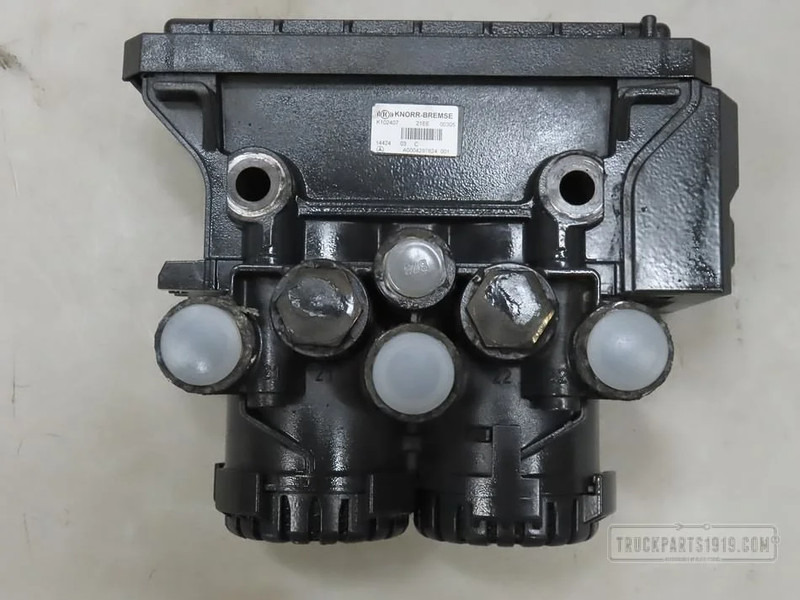 Mercedes-Benz Brake System Achteras EBS modulator MB MP4 - Bremsteile für LKW: das Bild 1 Mercedes-Benz Brake System Achteras EBS modulator MB MP4 - Bremsteile für LKW: das Bild 1