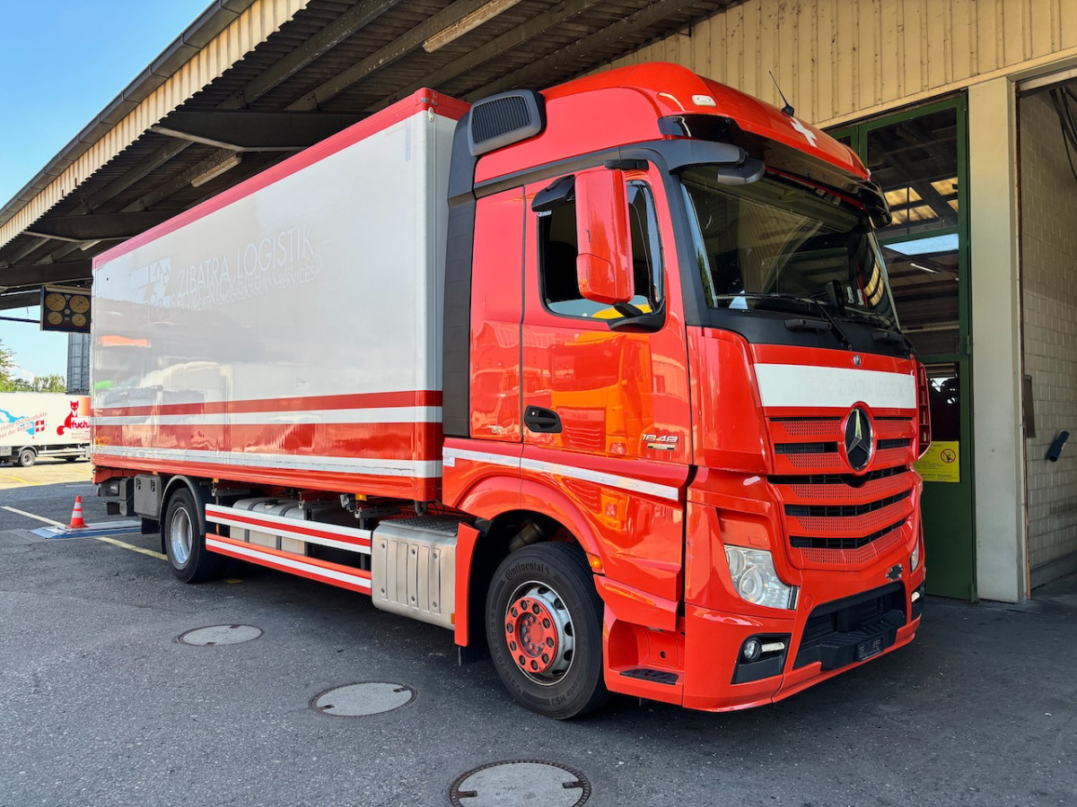 MERCEDES Actros 1848 - Koffer LKW: das Bild 1 MERCEDES Actros 1848 - Koffer LKW: das Bild 1