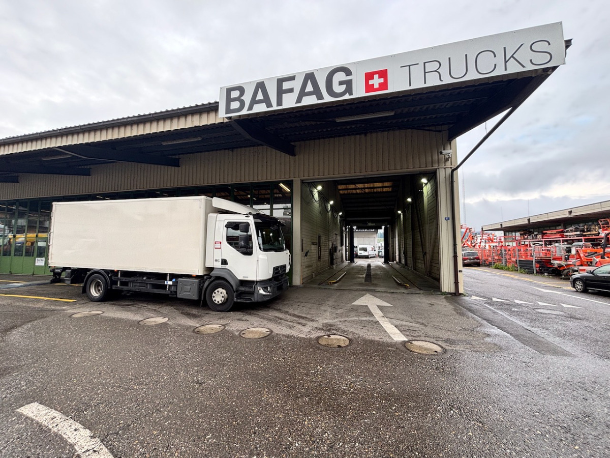 RENAULT D14.250 - Koffer LKW: das Bild 2 RENAULT D14.250 - Koffer LKW: das Bild 2