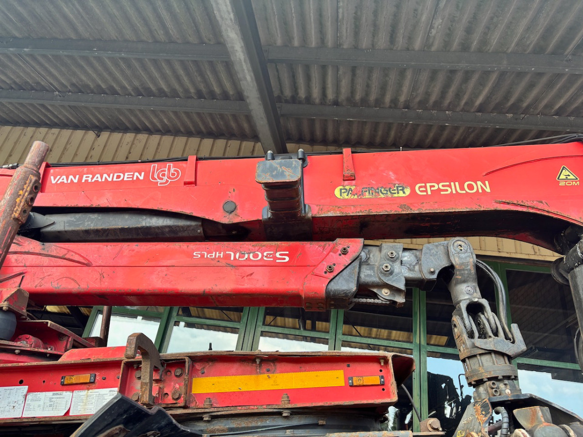 Holztransporter, Autokran SCANIA G490 6x2: das Bild 15 Holztransporter, Autokran SCANIA G490 6x2: das Bild 15