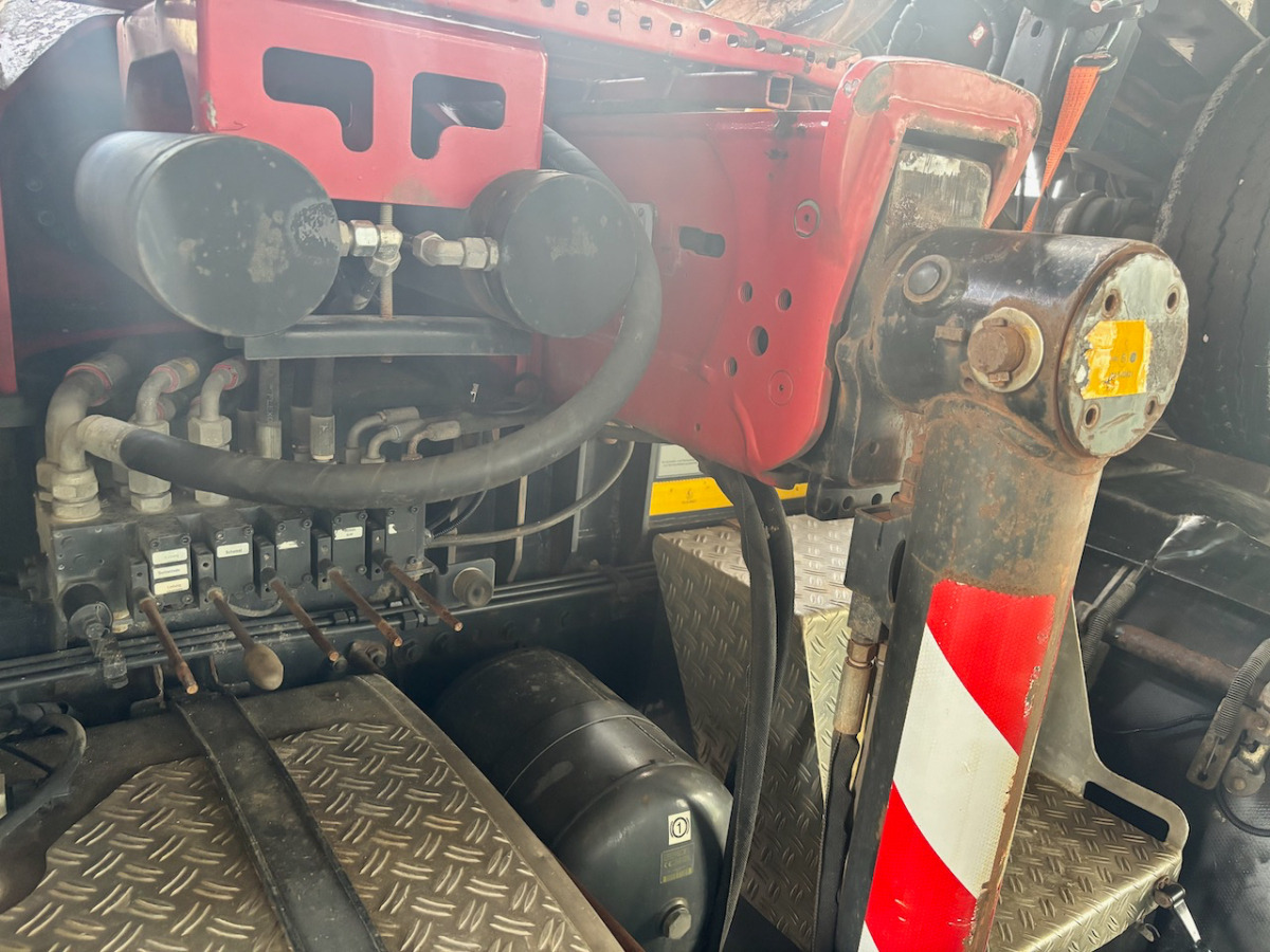 Holztransporter, Autokran SCANIA G490 6x2: das Bild 17 Holztransporter, Autokran SCANIA G490 6x2: das Bild 17