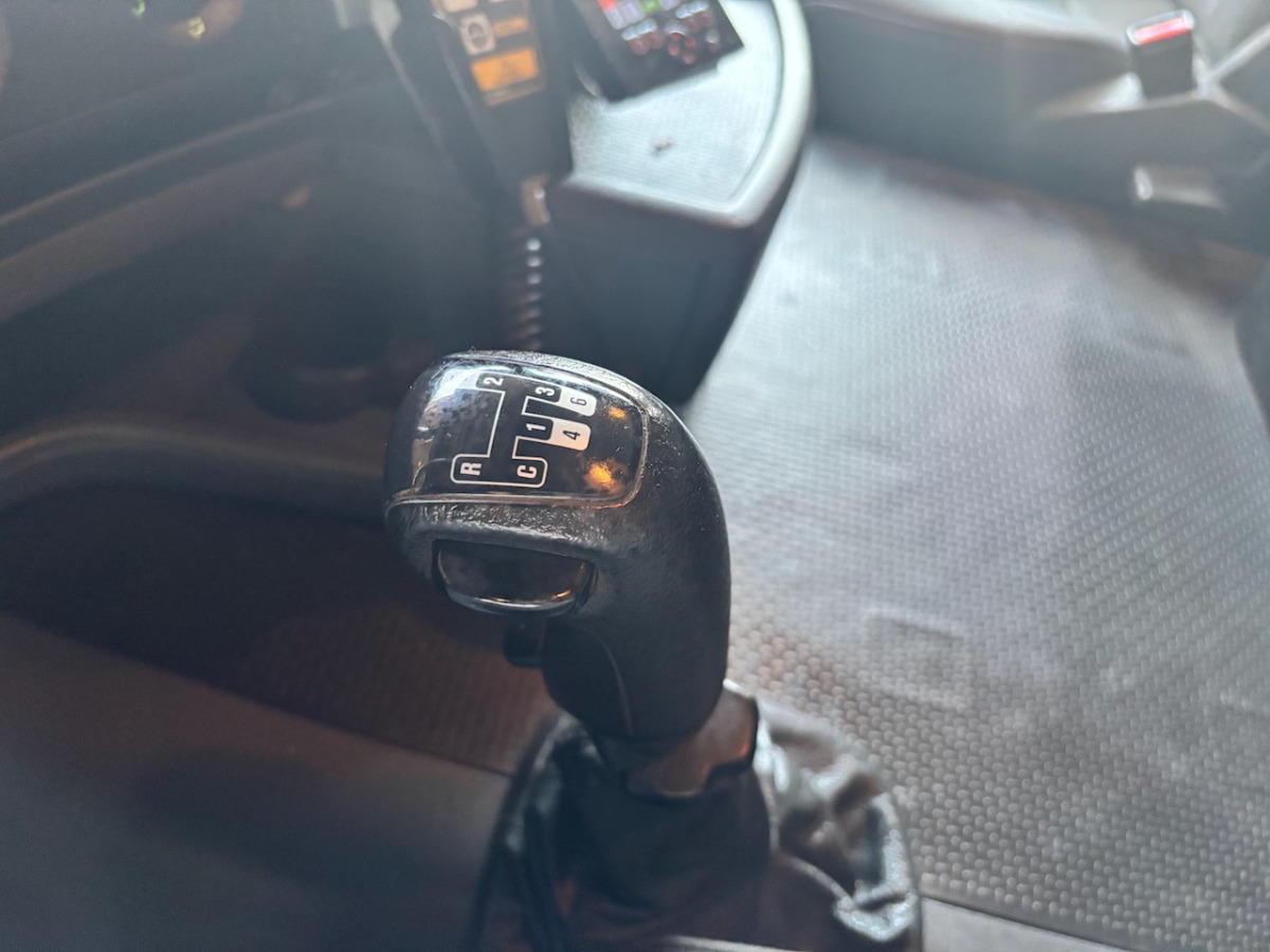 Holztransporter, Autokran SCANIA G490 6x2: das Bild 6 Holztransporter, Autokran SCANIA G490 6x2: das Bild 6