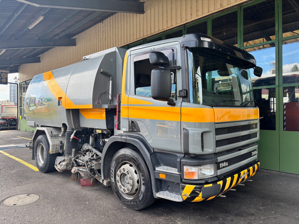 SCANIA P114 GB - Kehrmaschine: das Bild 1 SCANIA P114 GB - Kehrmaschine: das Bild 1