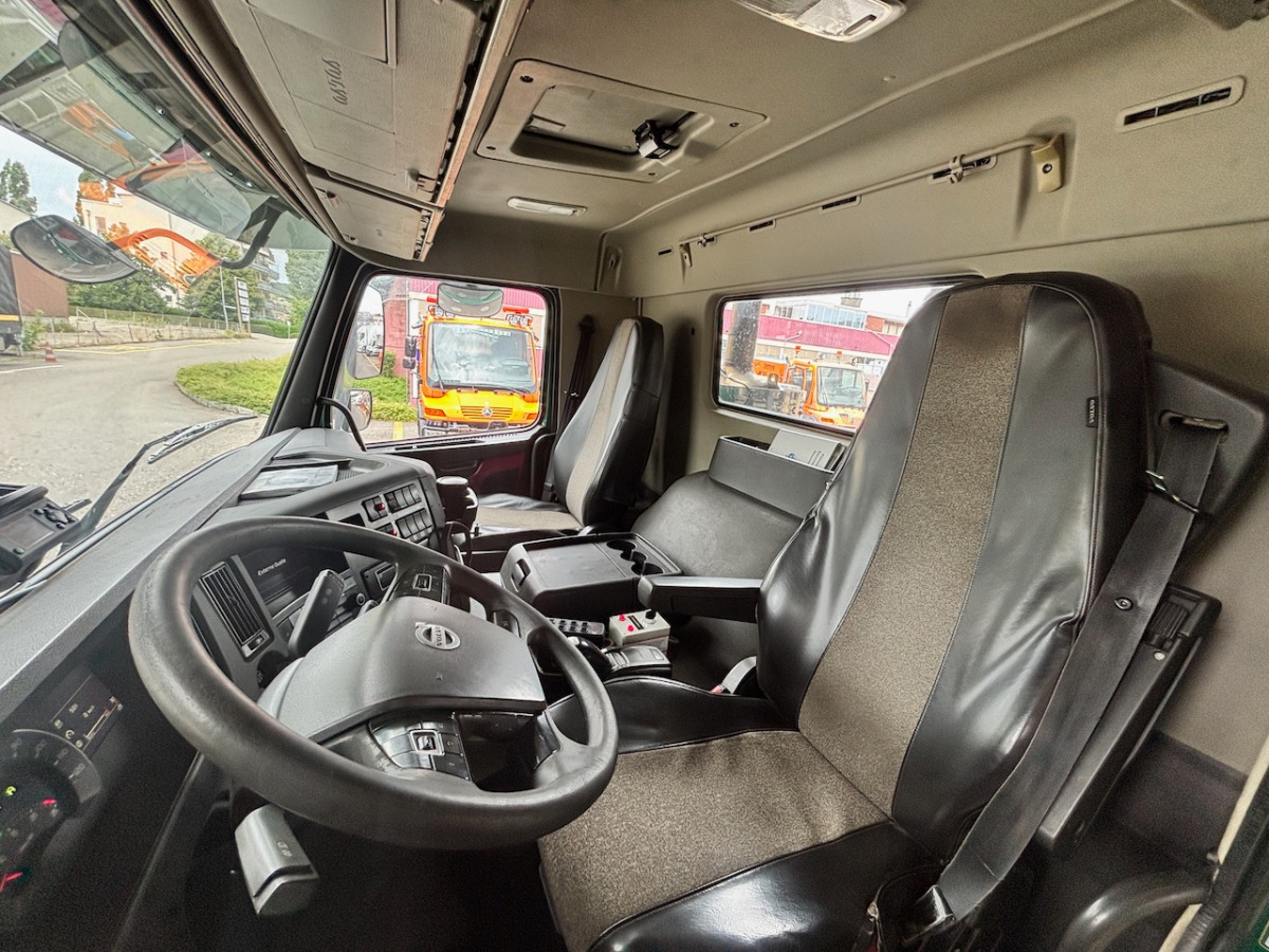 VOLVO FMX-500 8x4R - Abrollkipper: das Bild 4 VOLVO FMX-500 8x4R - Abrollkipper: das Bild 4