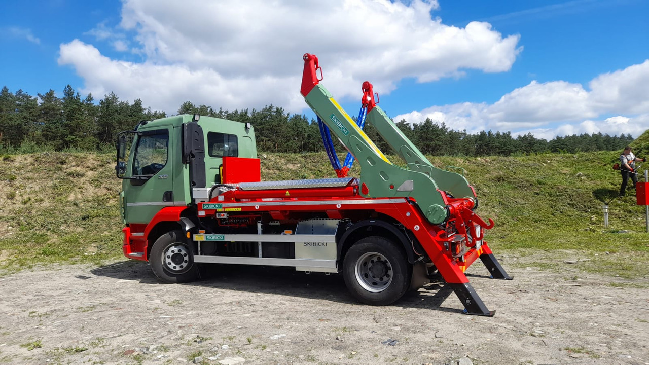 IVECO EUROCARGO ML 180E28/P - Absetzkipper: das Bild 1 IVECO EUROCARGO ML 180E28/P - Absetzkipper: das Bild 1